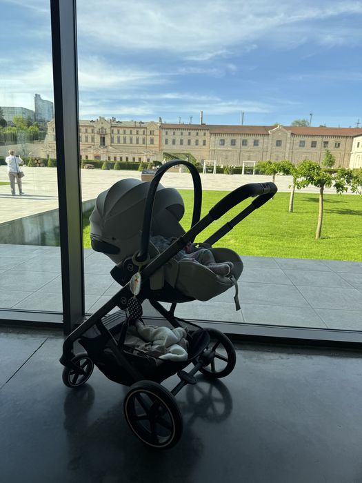 Автокрісло ( автолюлька) Cybex Cloud T i-Size (Plus)