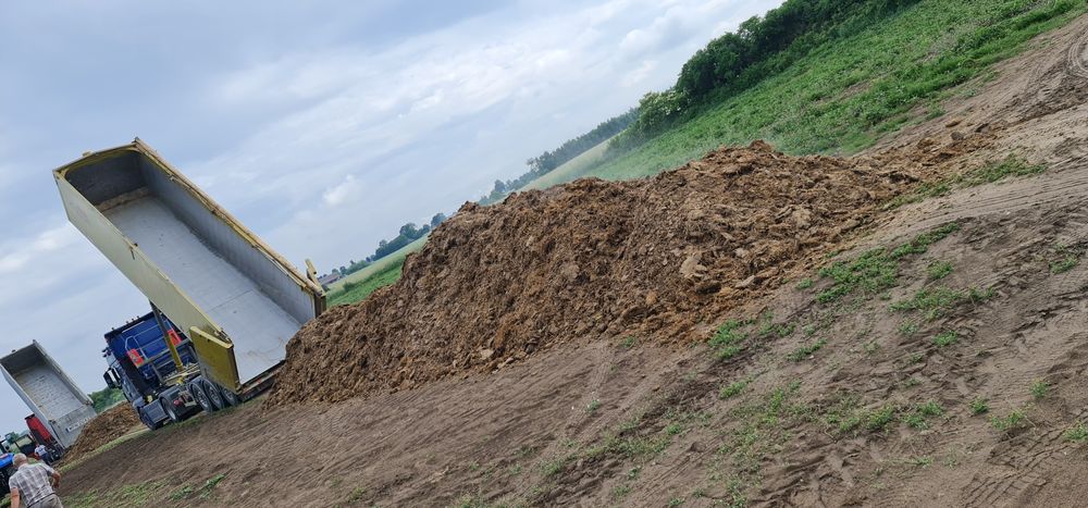 Obornik kurzak Słomiasty, bobek, bydlęcy, koński, Wapno nawozowe