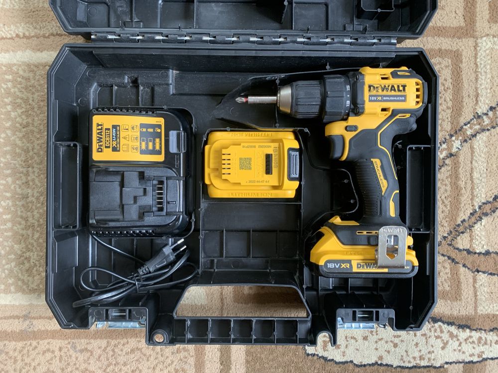 Шуруповерт DEWALT 708  18v