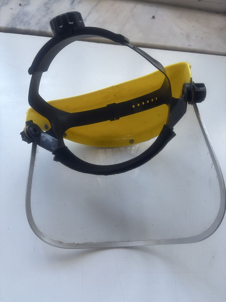 Viseira para proteção da cara
