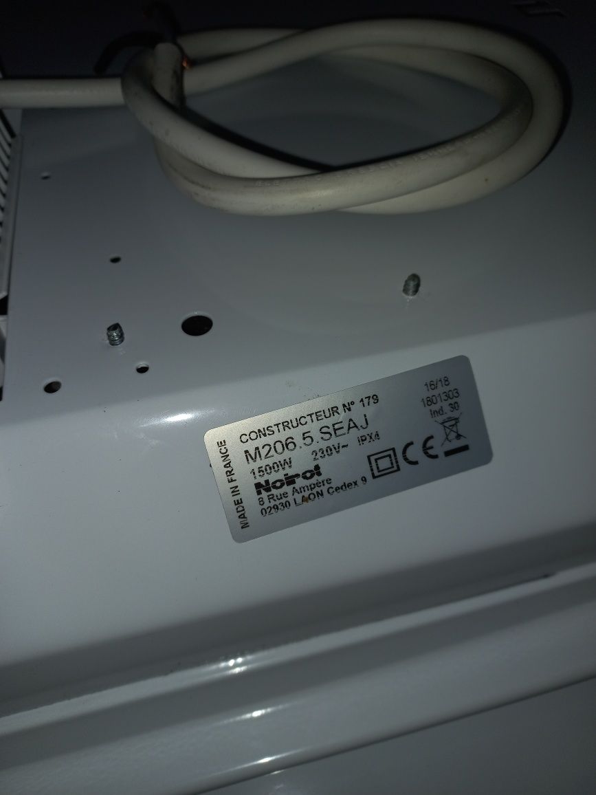 3 Aquecedores elétricos de parede