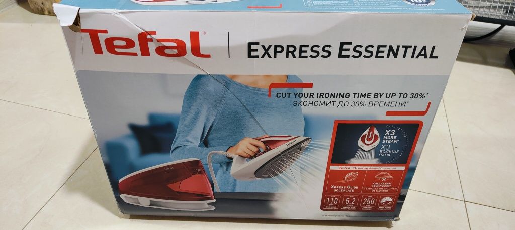 Праска з парогенератором Tefal SV6111