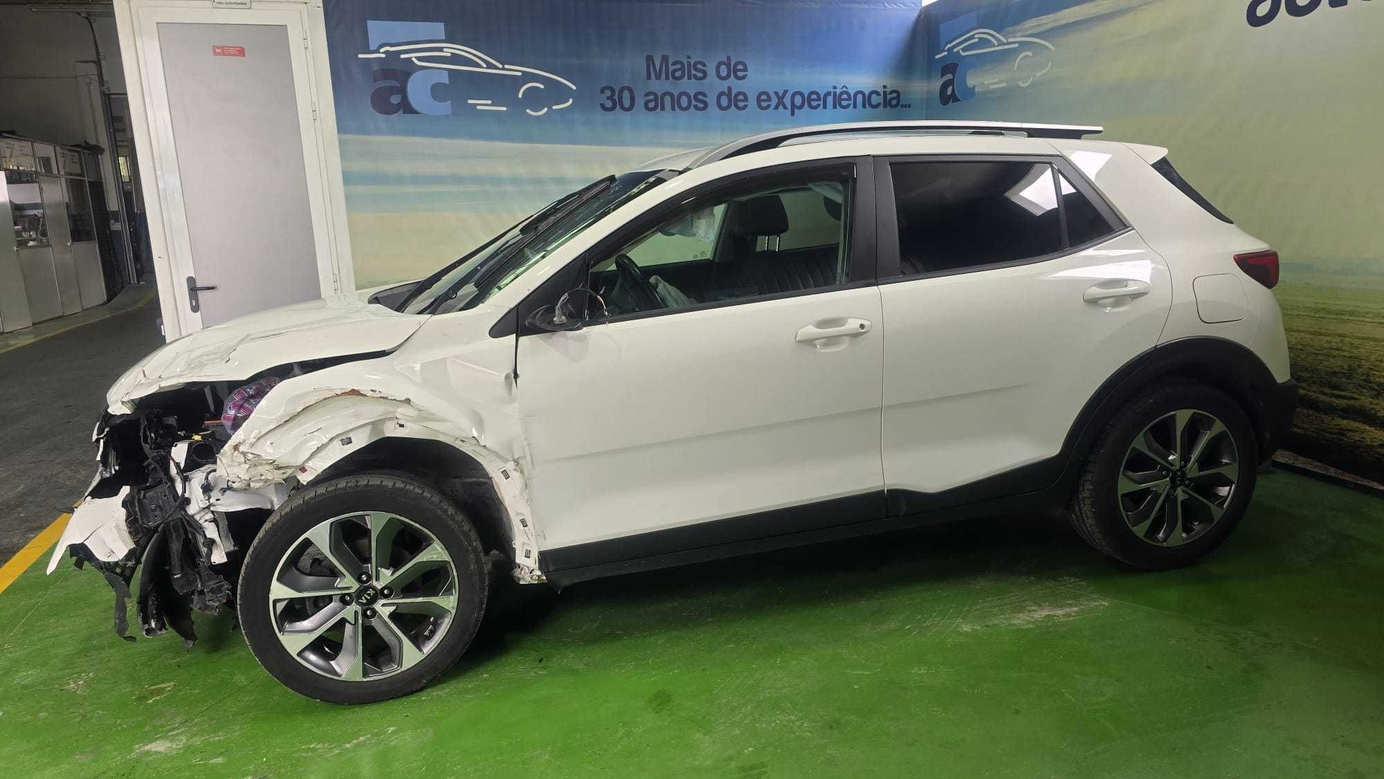 Kia Stonic 1.6 CRDI - Salvado