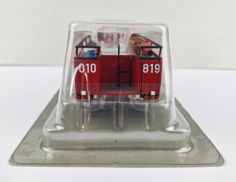 Model 1:43 JELCZ 004 M GCBA straż Kultowe Ciężarówki z epoki PRL
