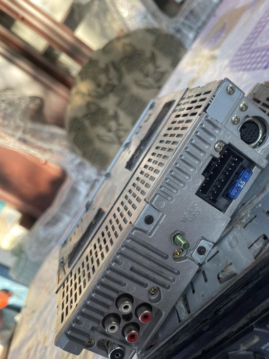 Продаю Aiwa CDC-MP3R Autoradio AUX in MP3 CD