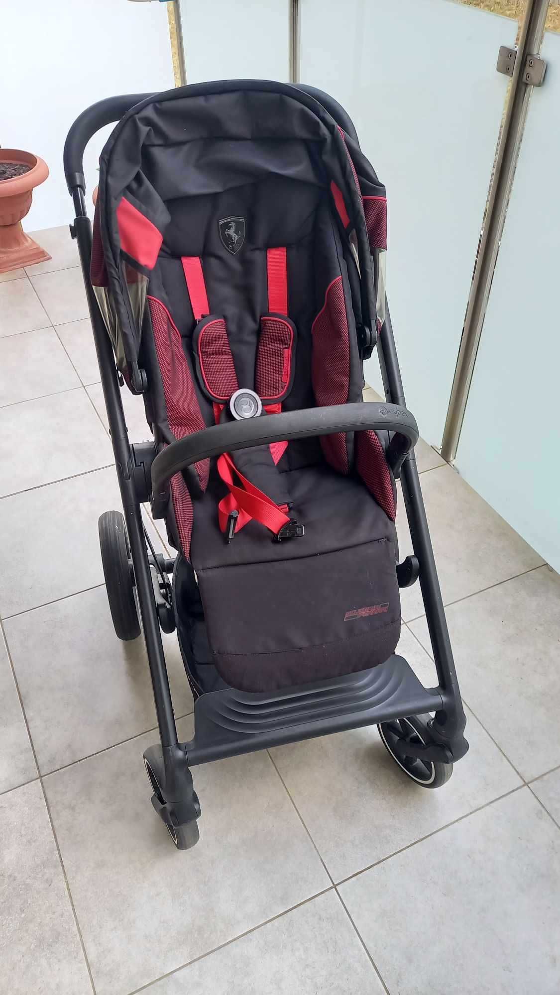 Cybex balios s scuderia ferrari