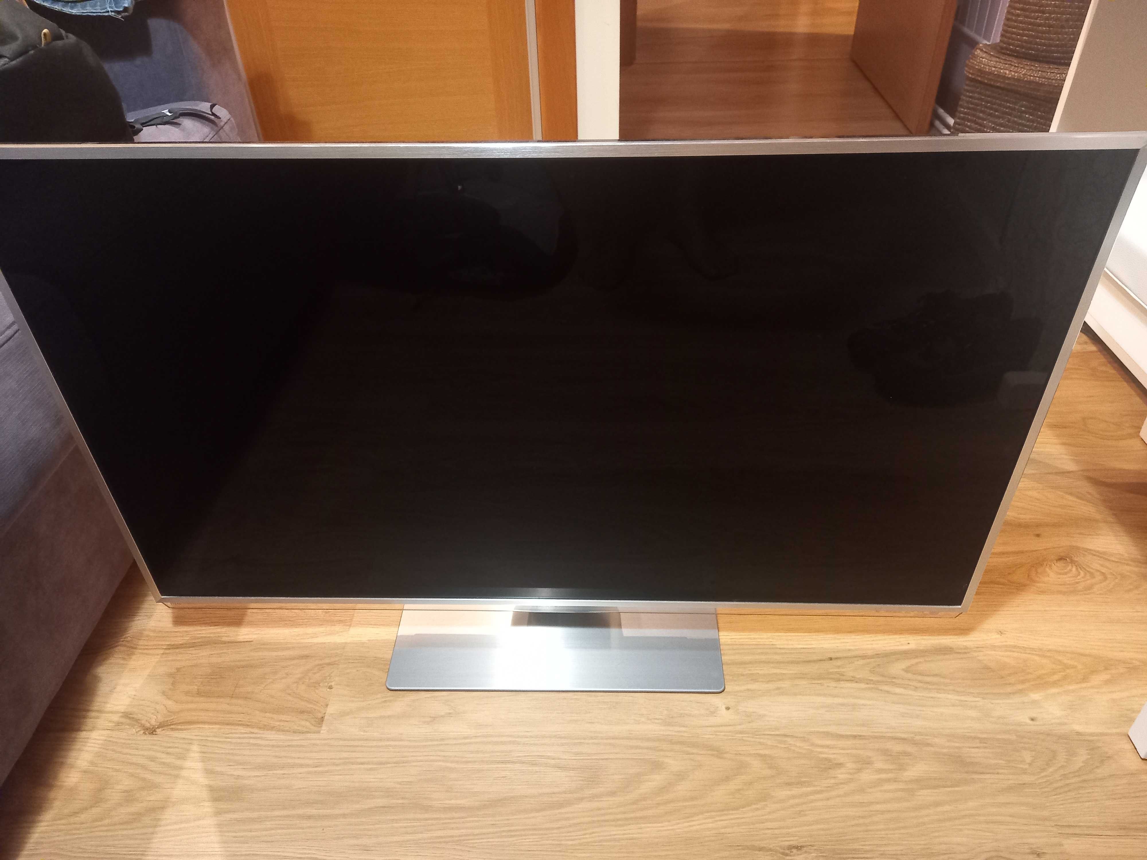 LED panasonic 42”  1920 x 1080 TV