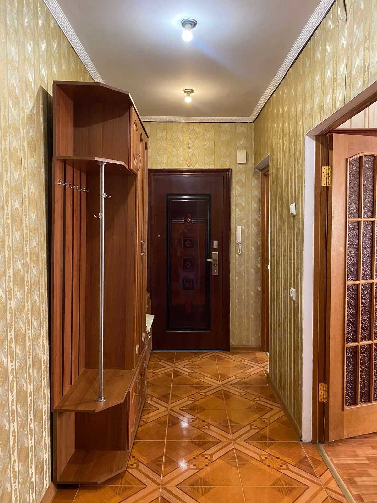 Продаж 3 кімнатної квартири на Сонячному
