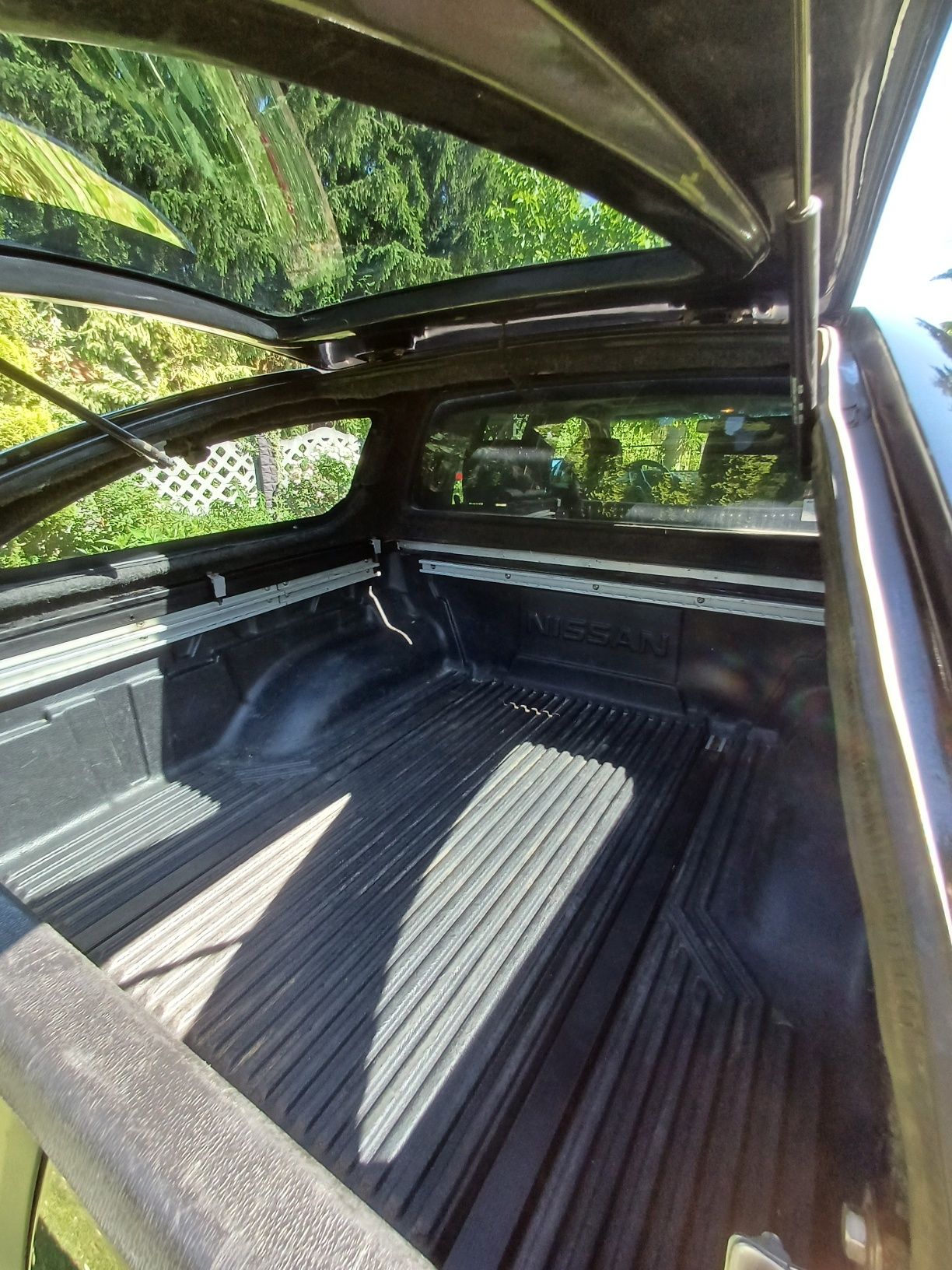 Sprzedam nissan navara D40