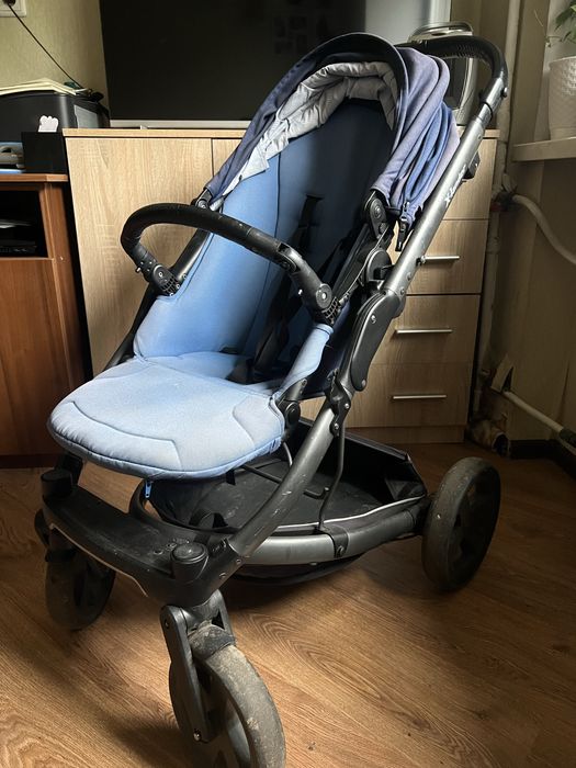 Прогулянкова коляска X-lander з реверсивним блоком