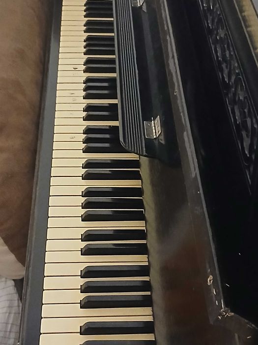 Пианино  Піаніно Украина ретро черное.