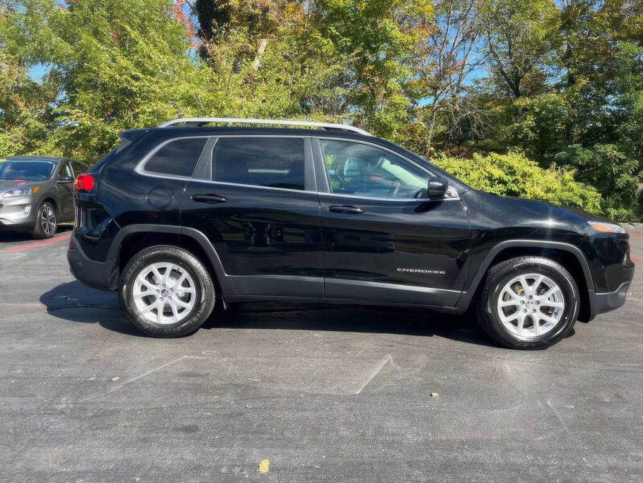 Jeep Cherokee Latitude      2017