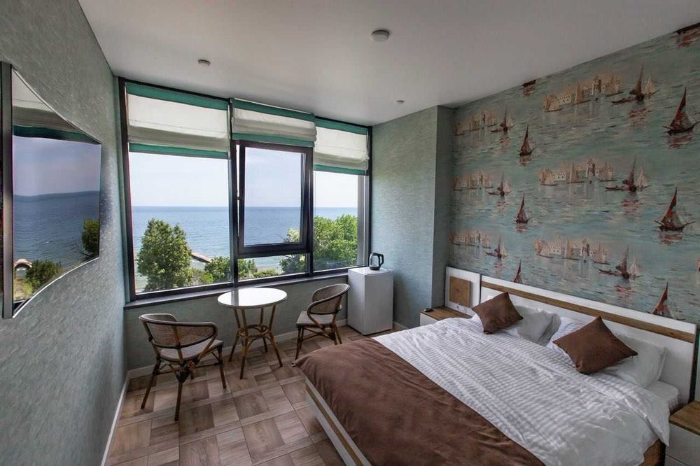 Міні-готель на 13 Фонтана.