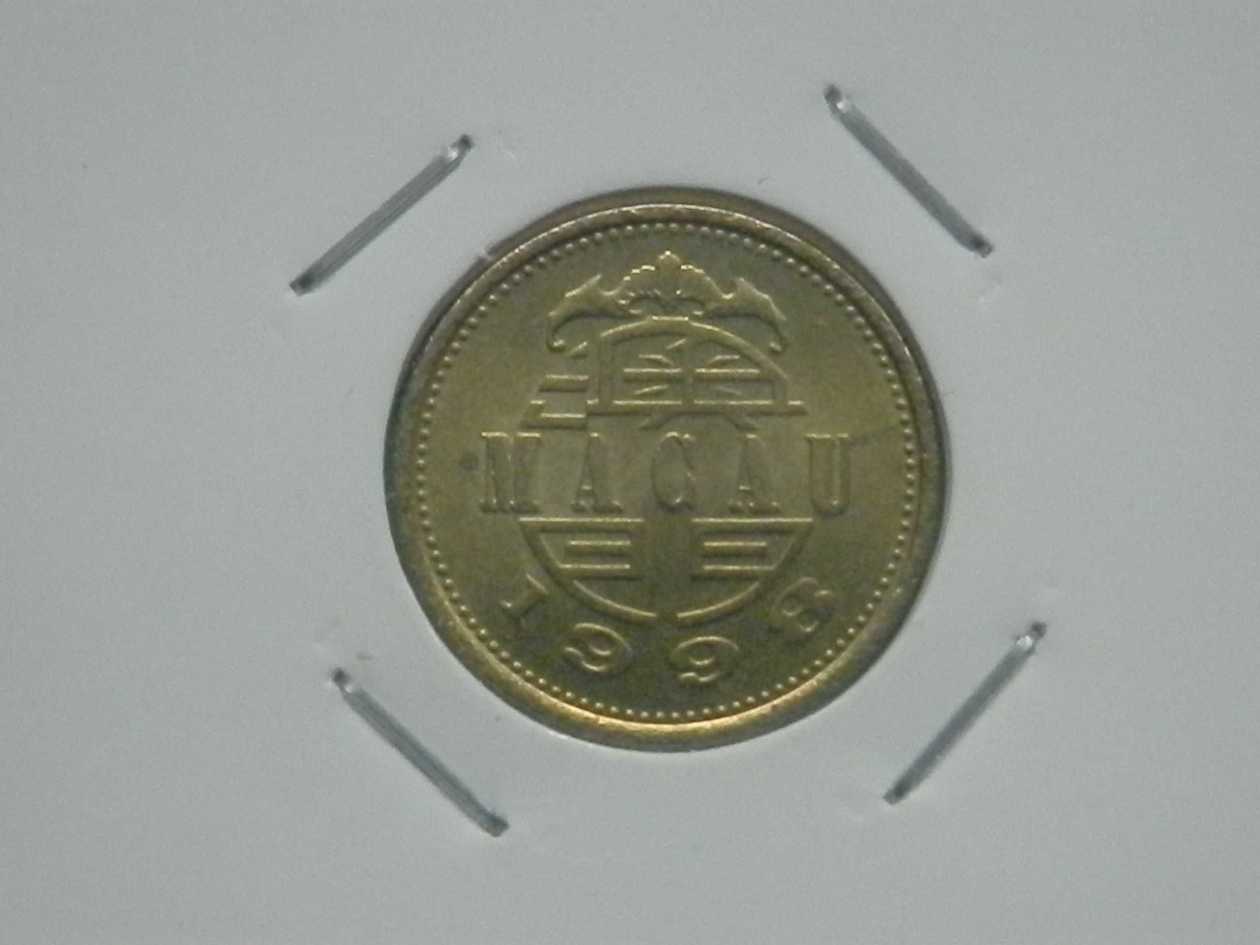 925 - Macau: 10 avos 1998 latão-níquel, por 15,00