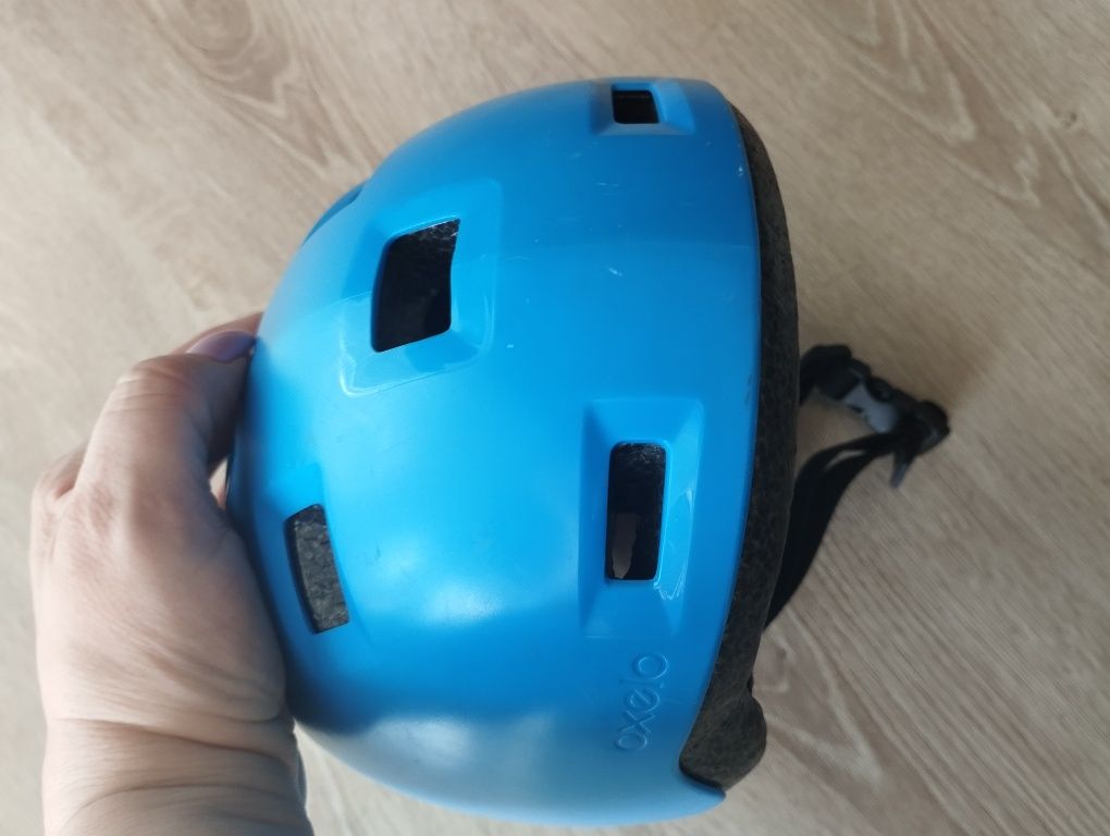 Decathlon Oxelo kask rowerowy, na rolki, hulajnogę