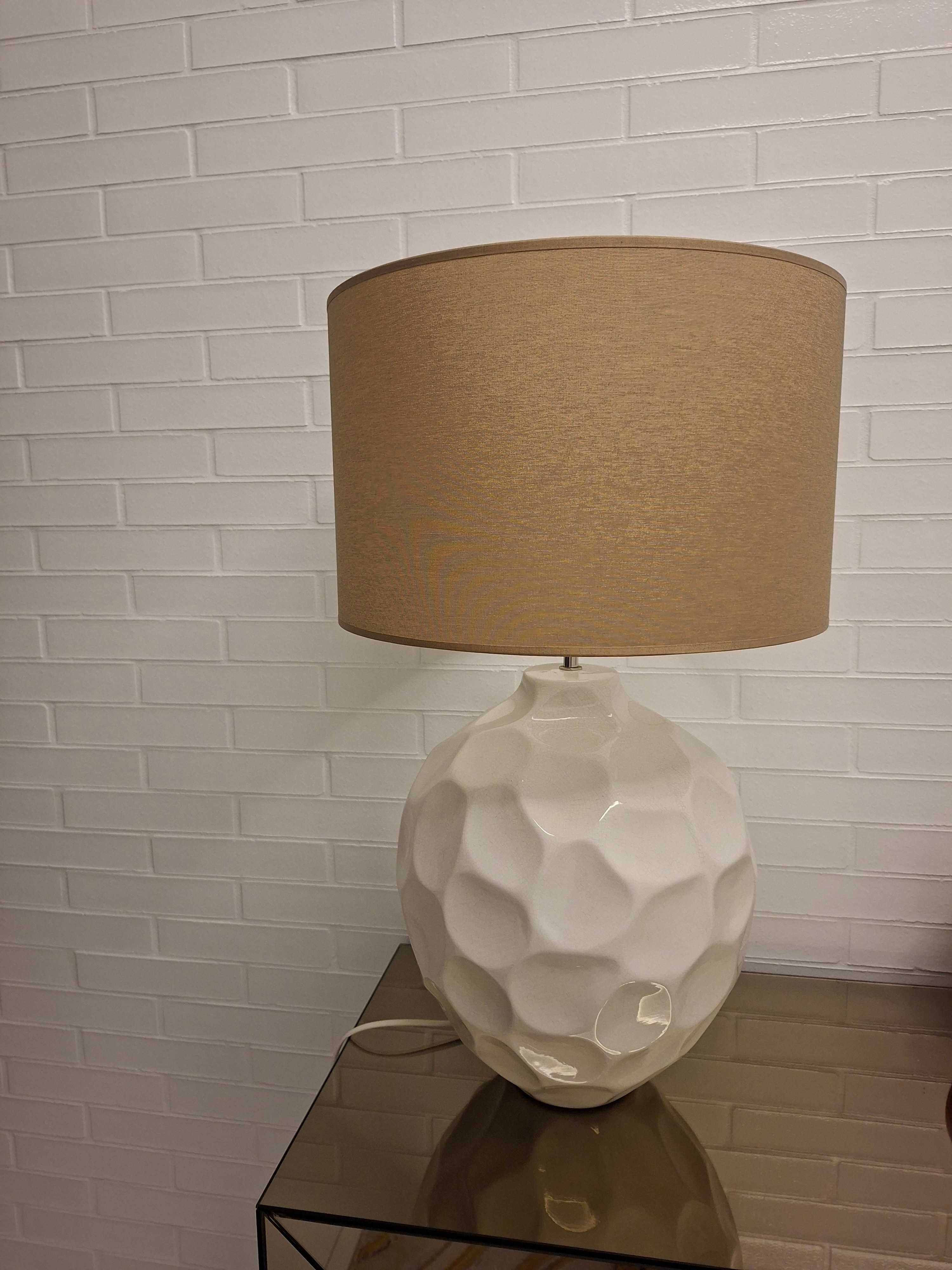 Candeeiro de mesa