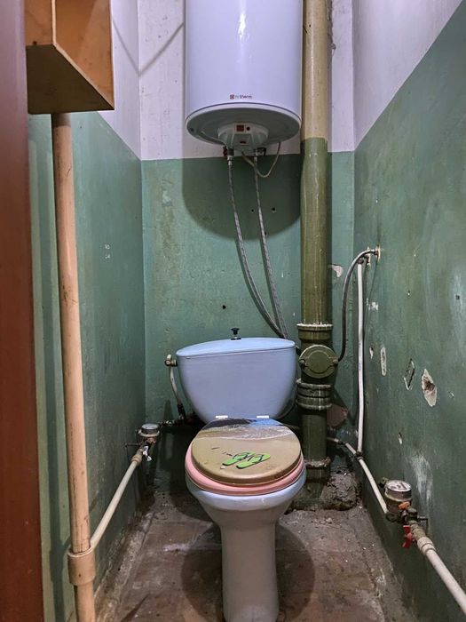 Продаж 3-кімнатної квартири на Таїрова по вул проспект Небесної Сотні