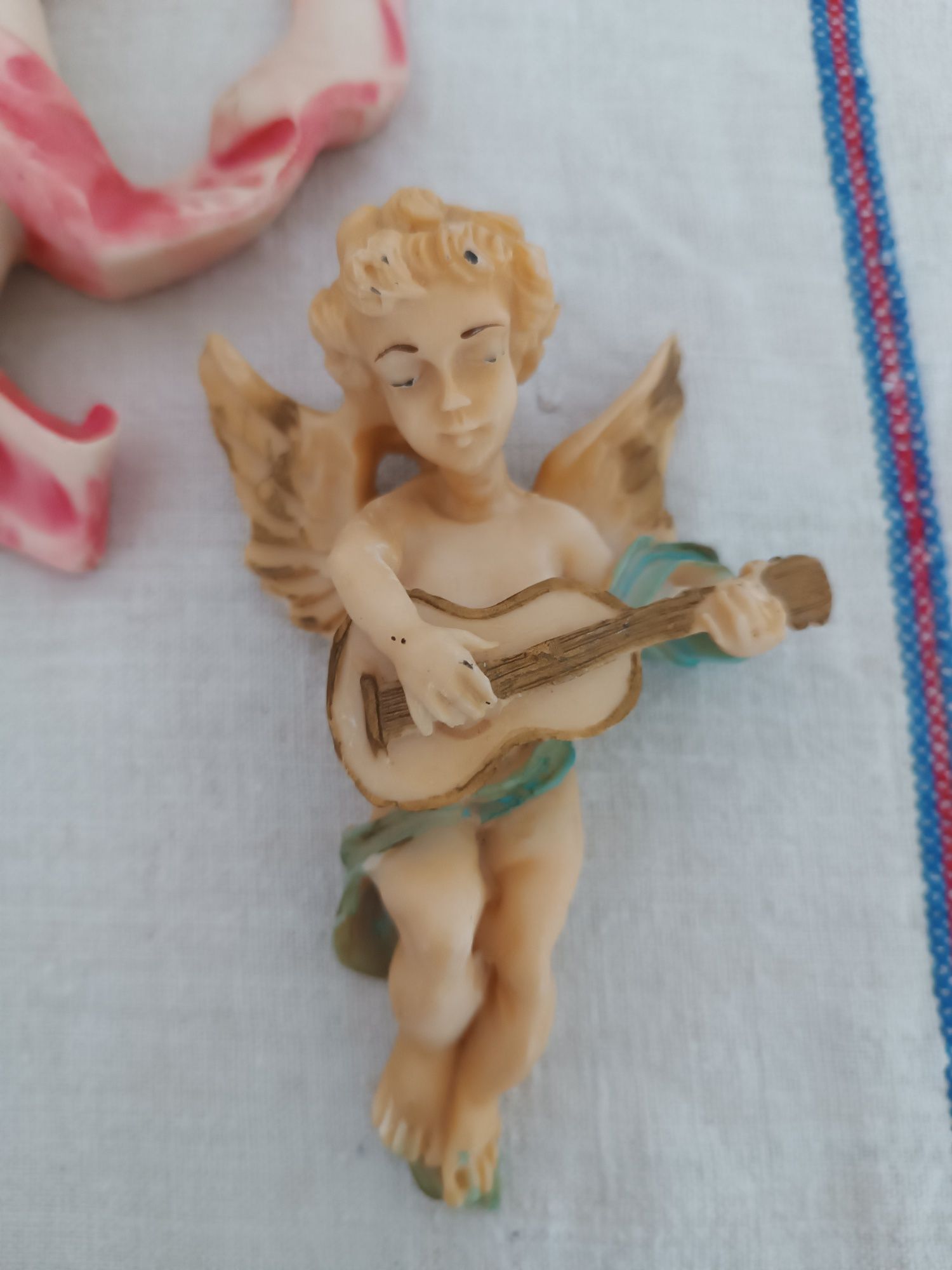 Conjunto de 3 anjos de marfinite para parede