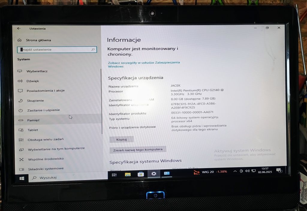 Komputer stacjonarny , komputer i monitor w jednej obudowie