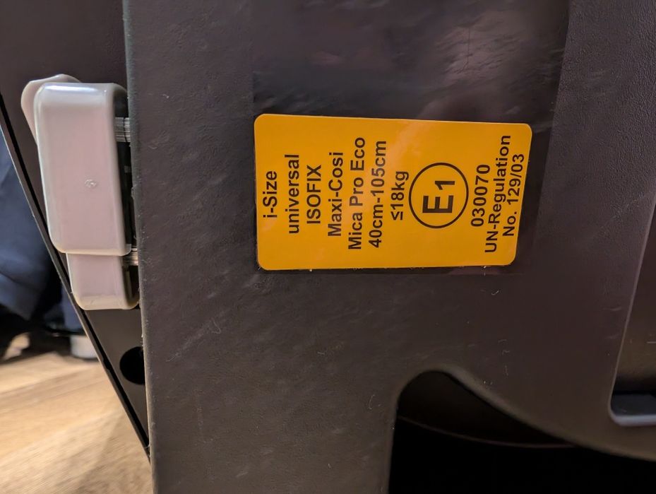 Автокрісло 0+ ~до 4р Maxi Cozy Mica Pro Eco i-Size