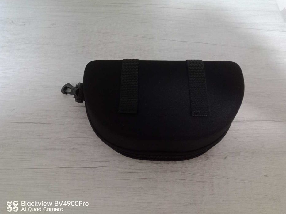 Продам футляр для очков Revision