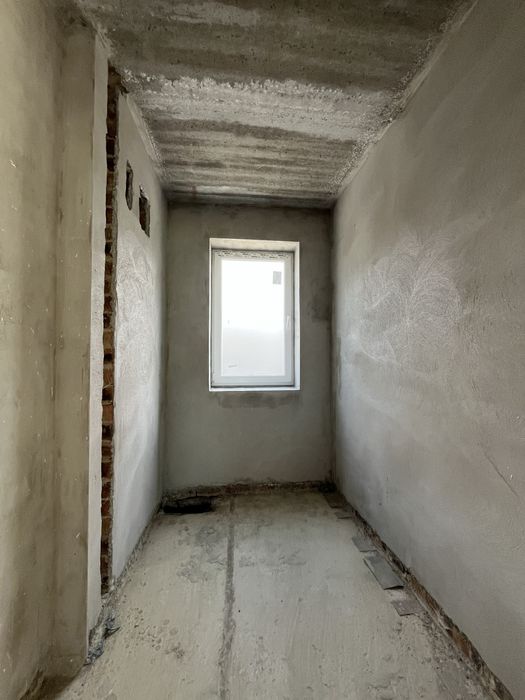 Продається будинок 140 м2 готовий до ремонту. Можливий обмін.