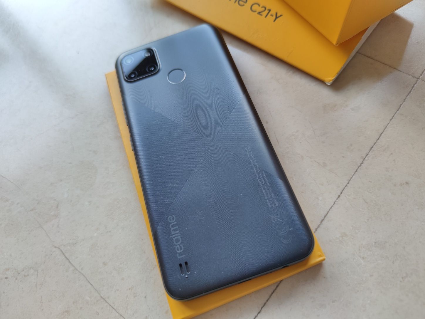 Realme C21-Y jak nowy