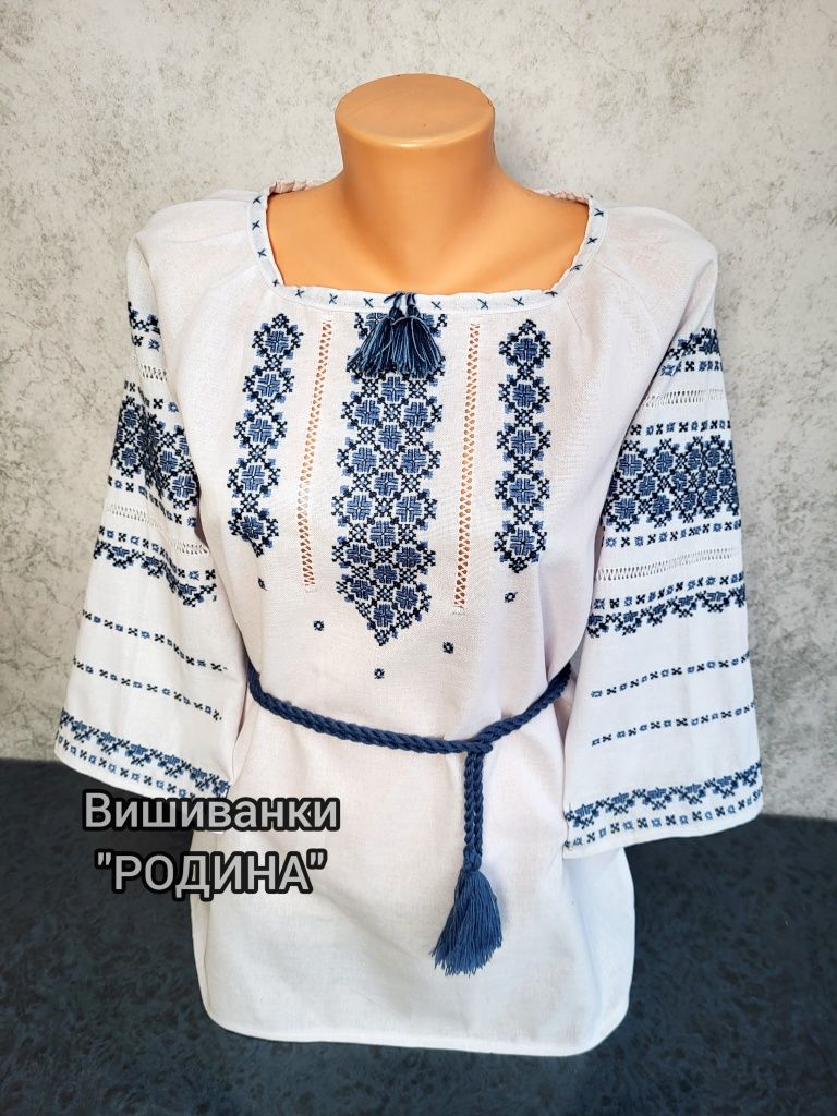 Вишиванка жіноча ручної роботи