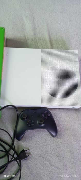 Xbox One S 1tb sprzedam
