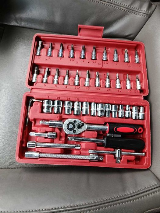 Автомобільні інструменти в  кейсі, 46 штук