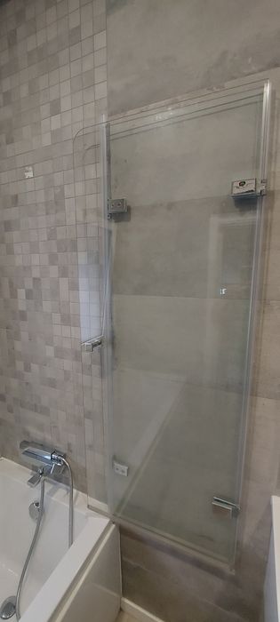 Banheira Sanindusa de Kit + Painel Vidro Duplo Rebatível