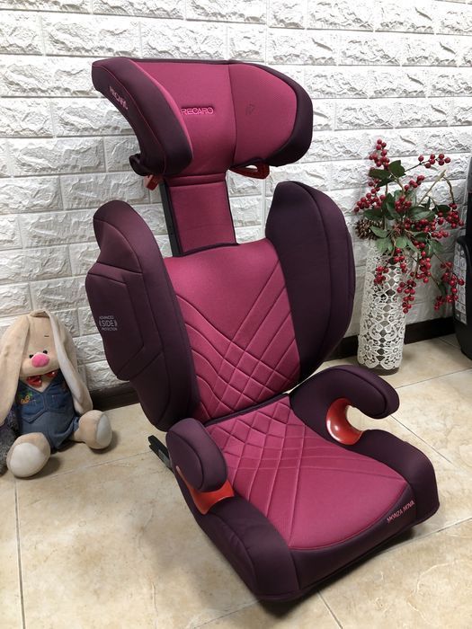 Автокрісло Recaro Monza Nova 2 Seatfix група 2/3 (15-36кг) рекаро