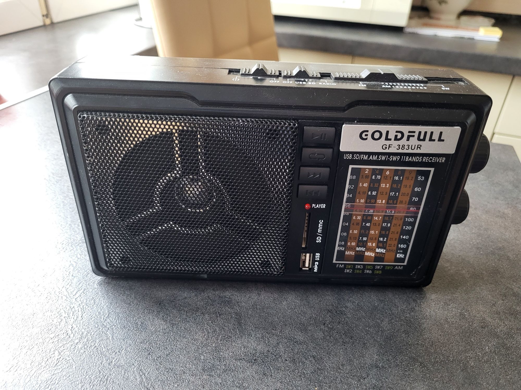 Radio GOLDFULL model GF- 383 UR