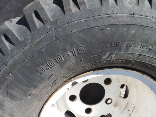 Conjunto de jantes TOYOTA Dyna Chassis (_U_, _Y_)