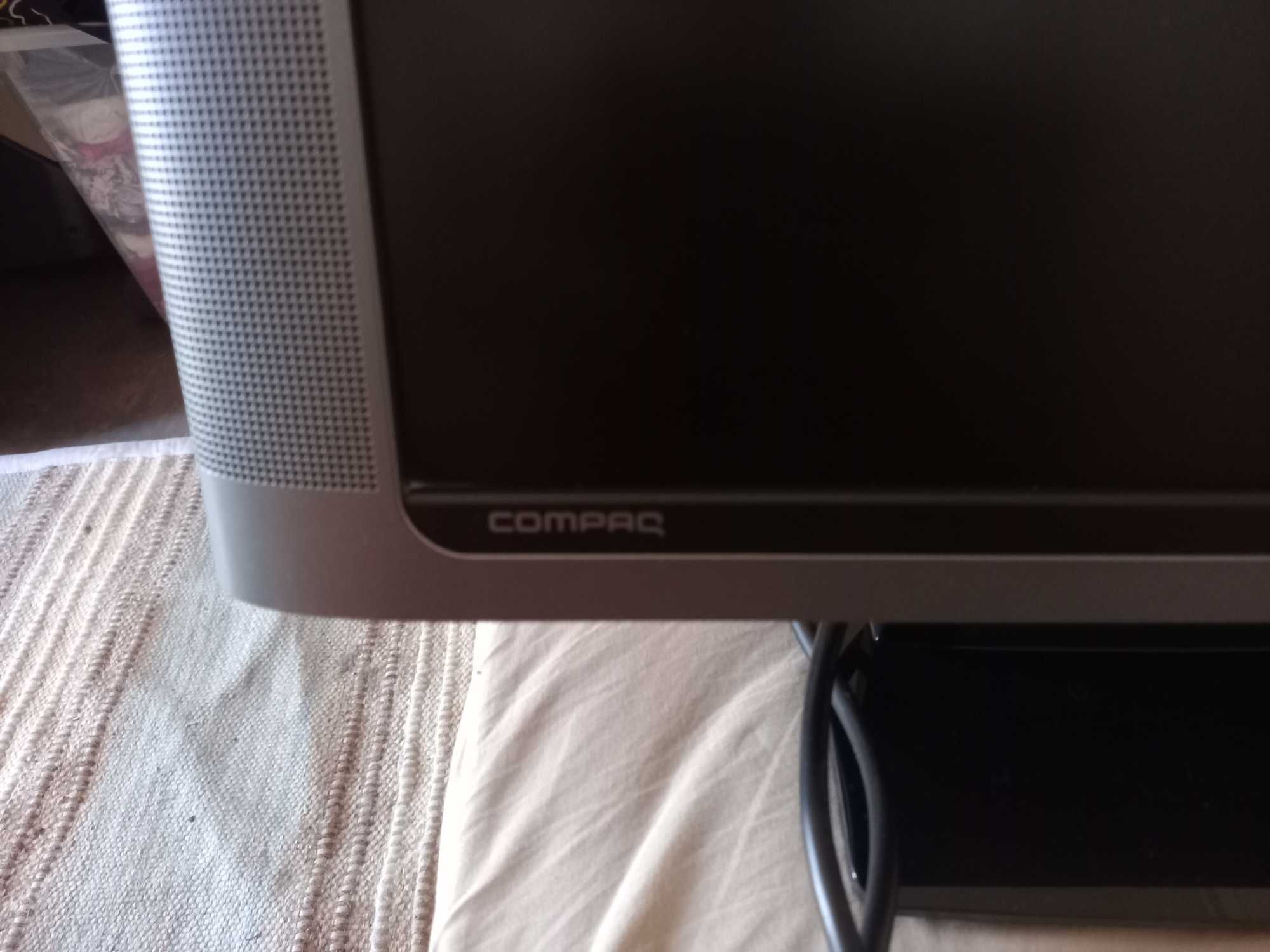 Monitor LCD widescreen Compaq deWF1907 19 polegadas
