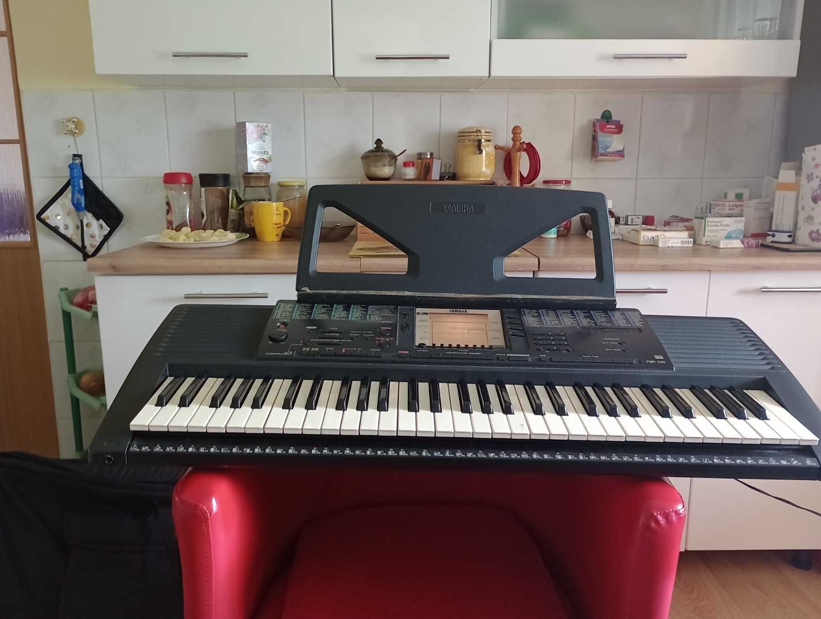 Keyboard Yamaha PSR 330, idealny do nauki gry