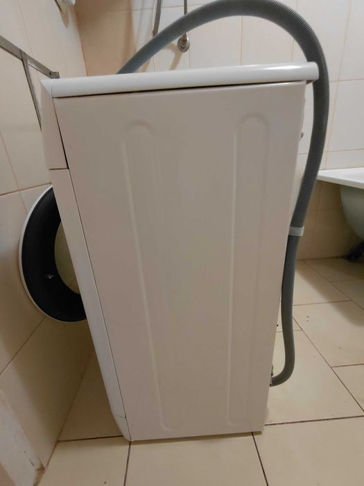 PRALKA ładowana od przodu, używana 3 miesiące