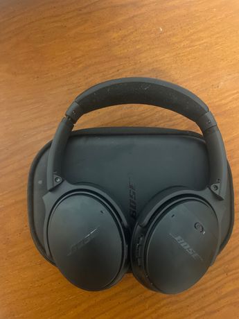 Bose Quiet Comfort headphones