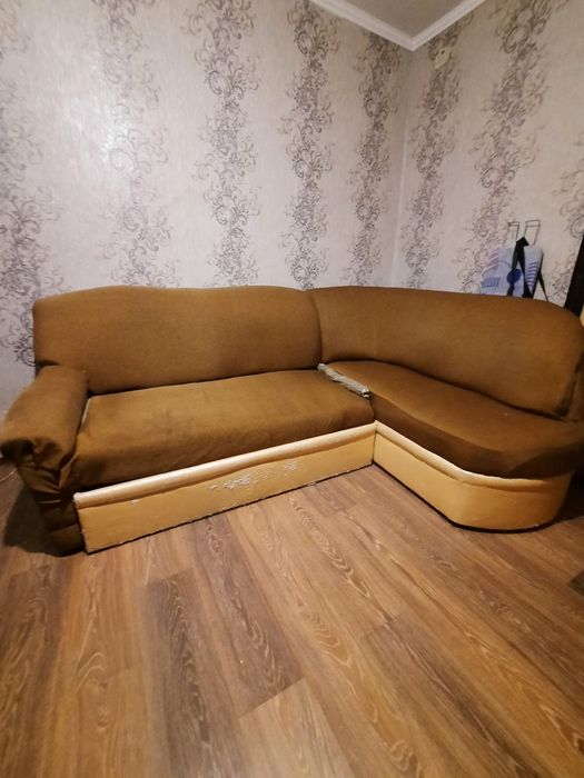 Кутовий диван розкладний