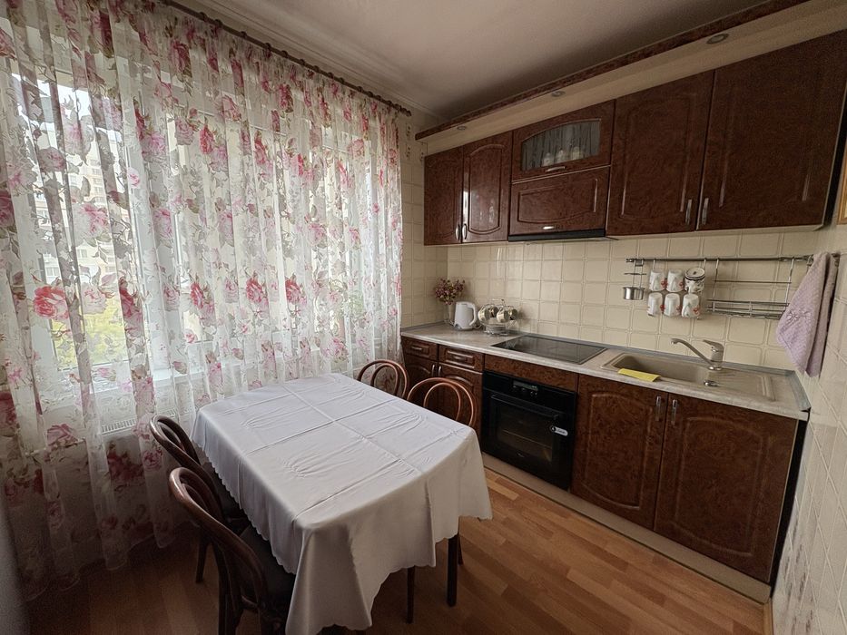 Продам 3-х комнатную квартиру на холодной горе