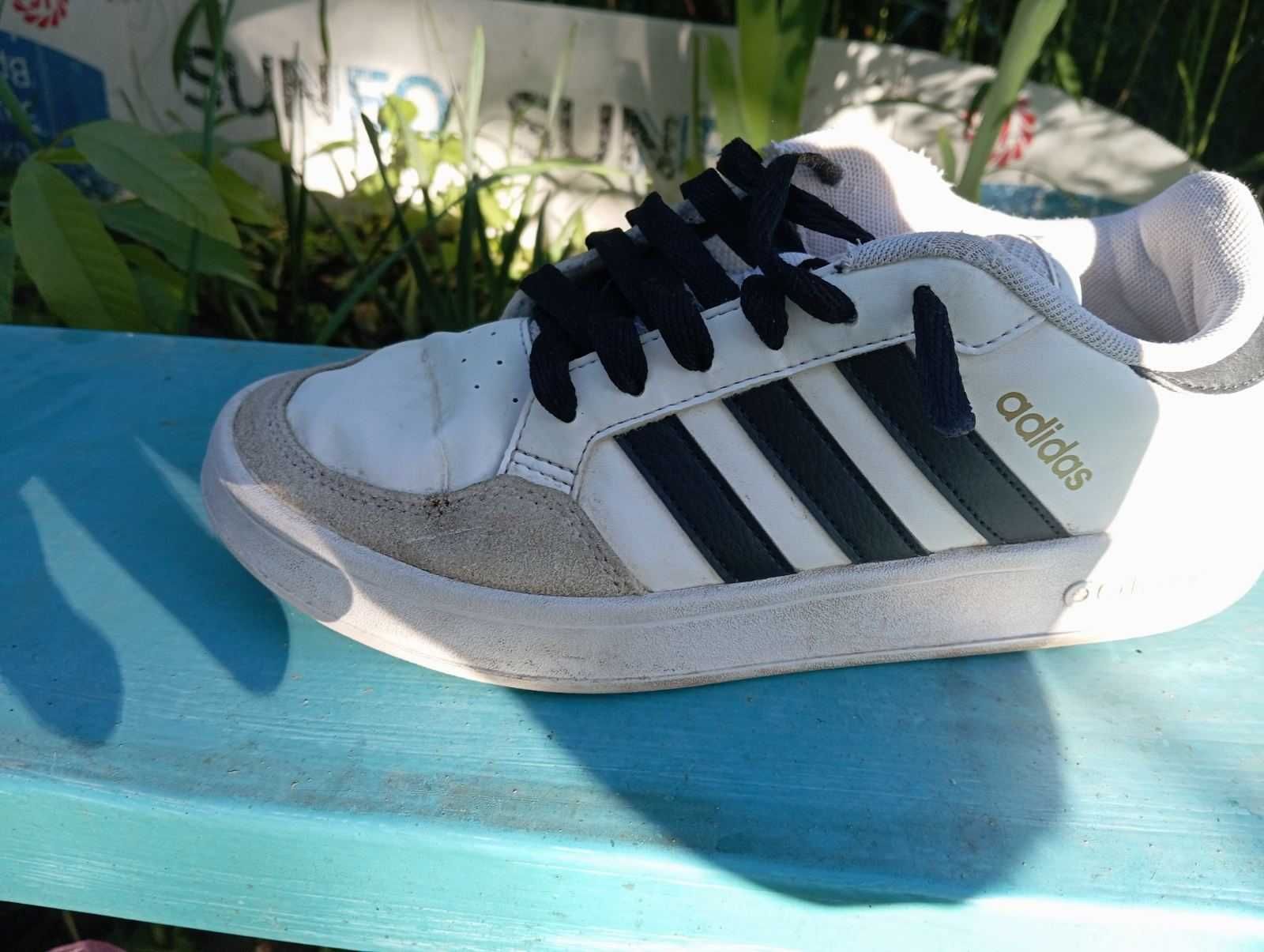 Кросівки Adidas, розмір 40