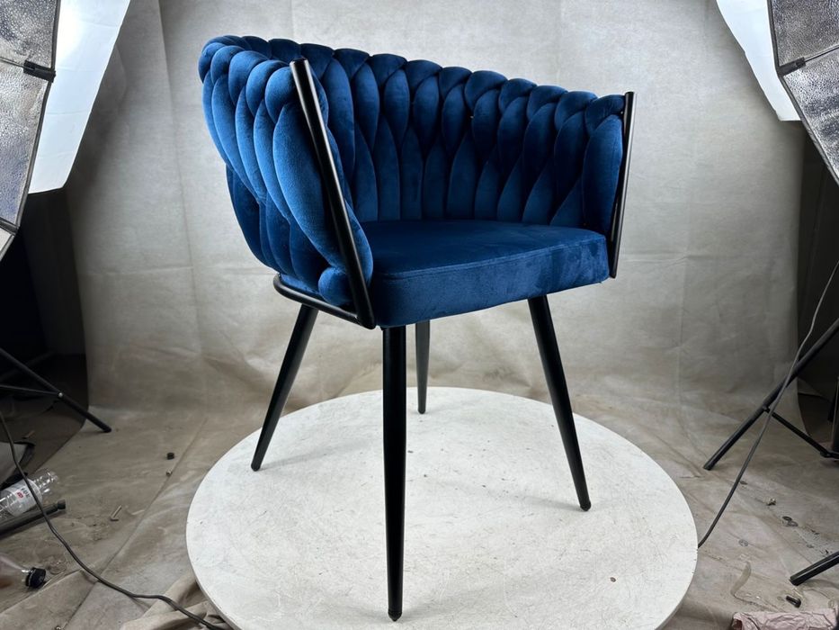 Krzeslo ASTI czarne przeplatane plecione nowoczesne do jadalni