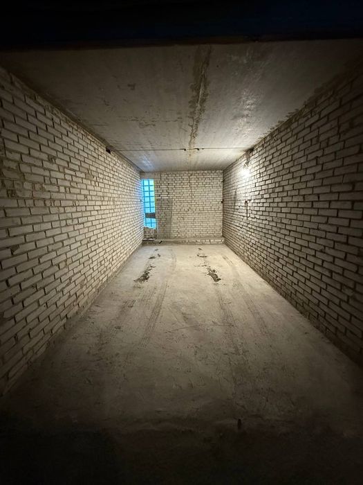 Здам в оренду бокс-гараж в закрытому приміщенні