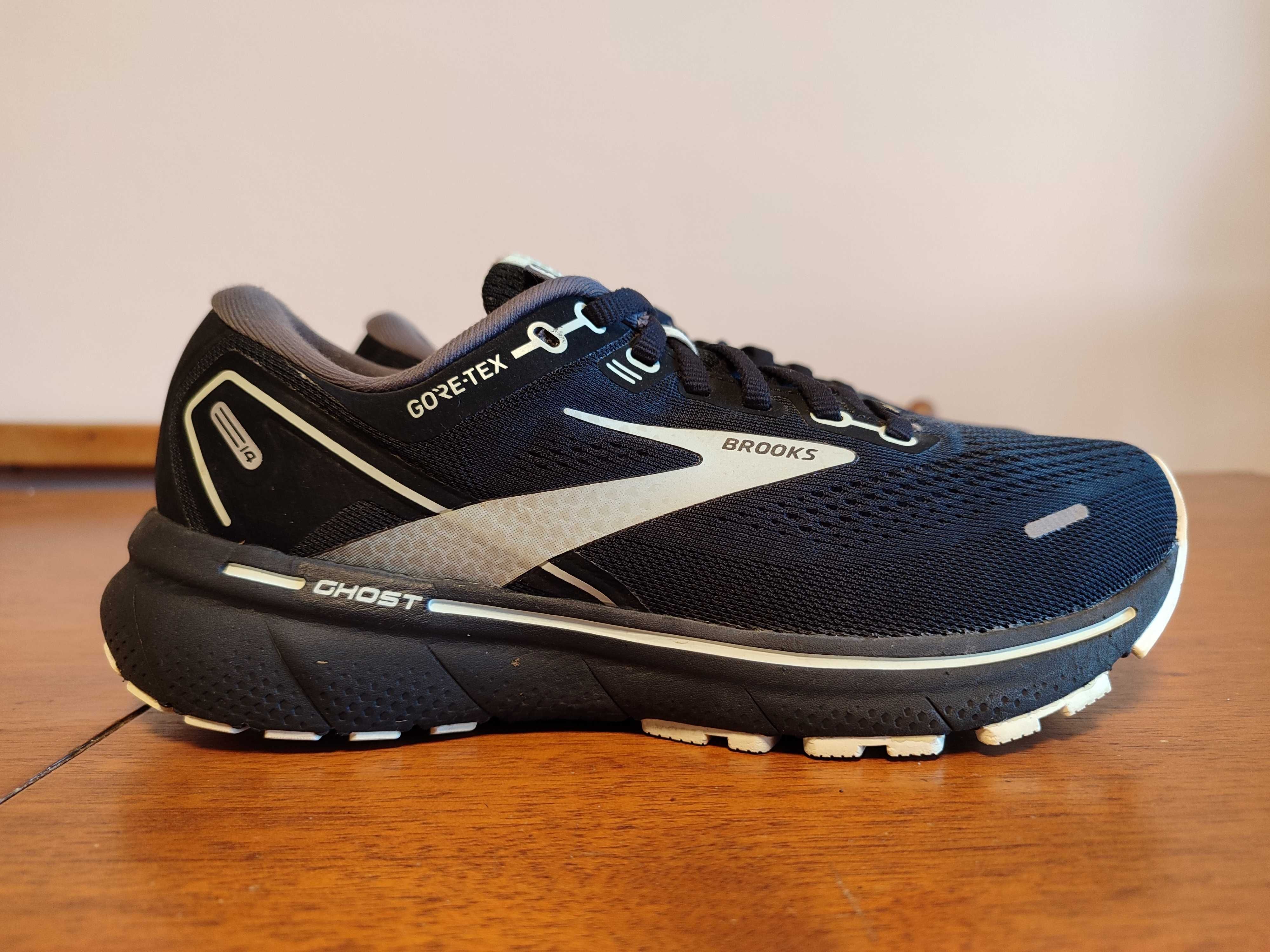 Кроссовки Brooks Gnost 14 Gore-tex 38,5р. стелька 24,5 см.