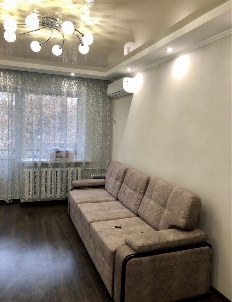 Продом шикарную 2х.кв. 5/5 на П.Поле