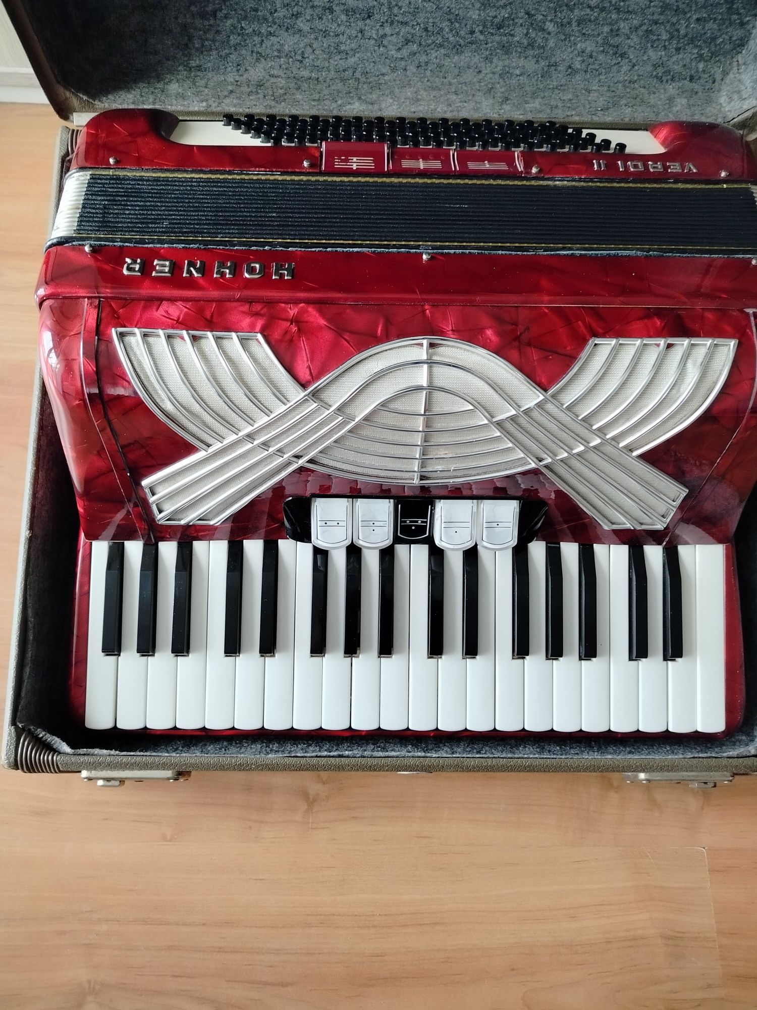 Akordeon Hohner Verdi 2 96 basów
