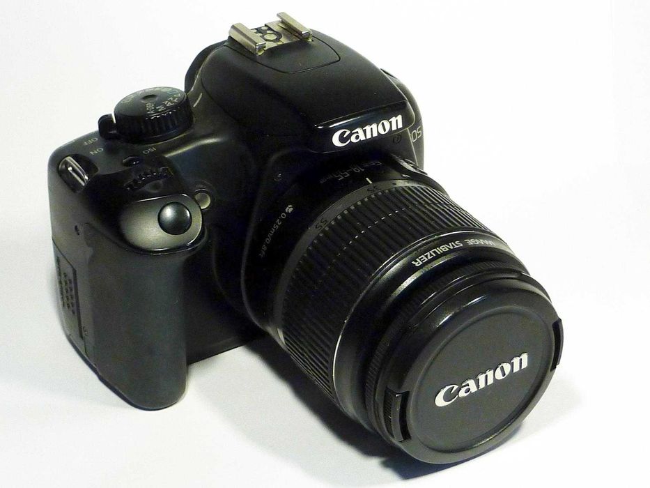 Canon 1000D + obiektyw 18-55mm IS