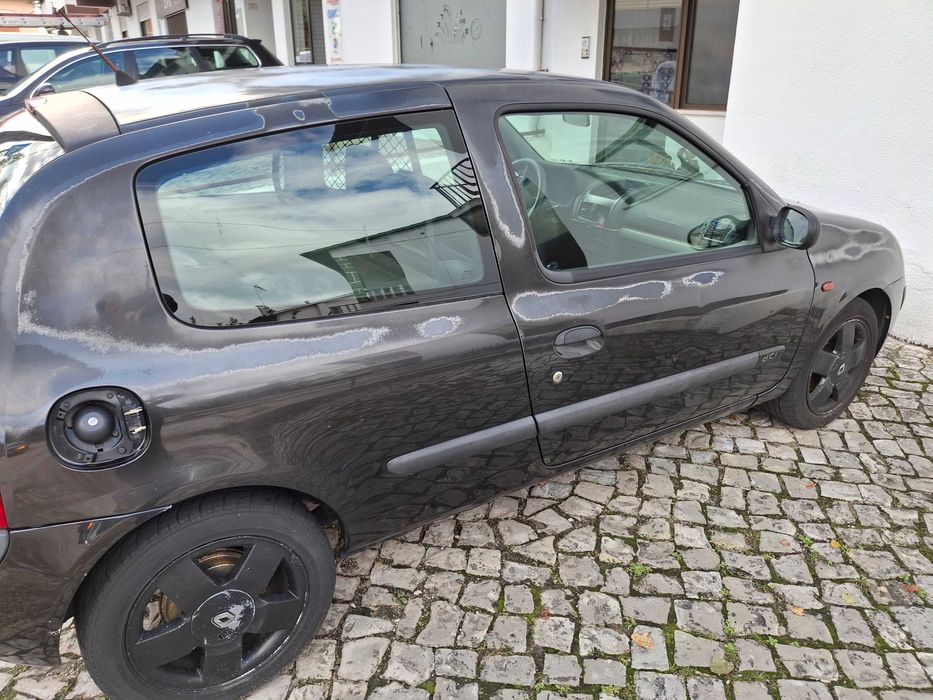 Clio comercial muito económico