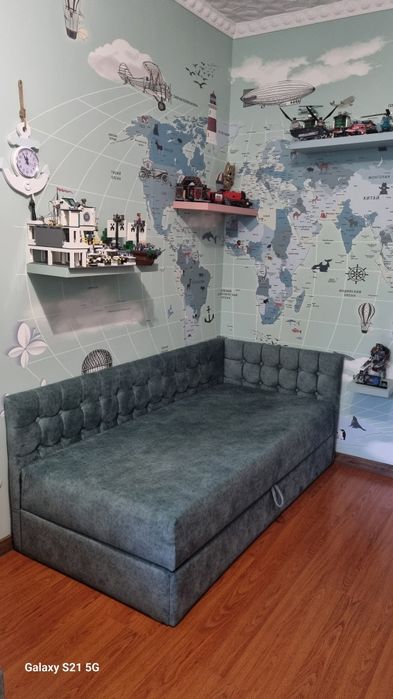 Дитяче ліжко,диван