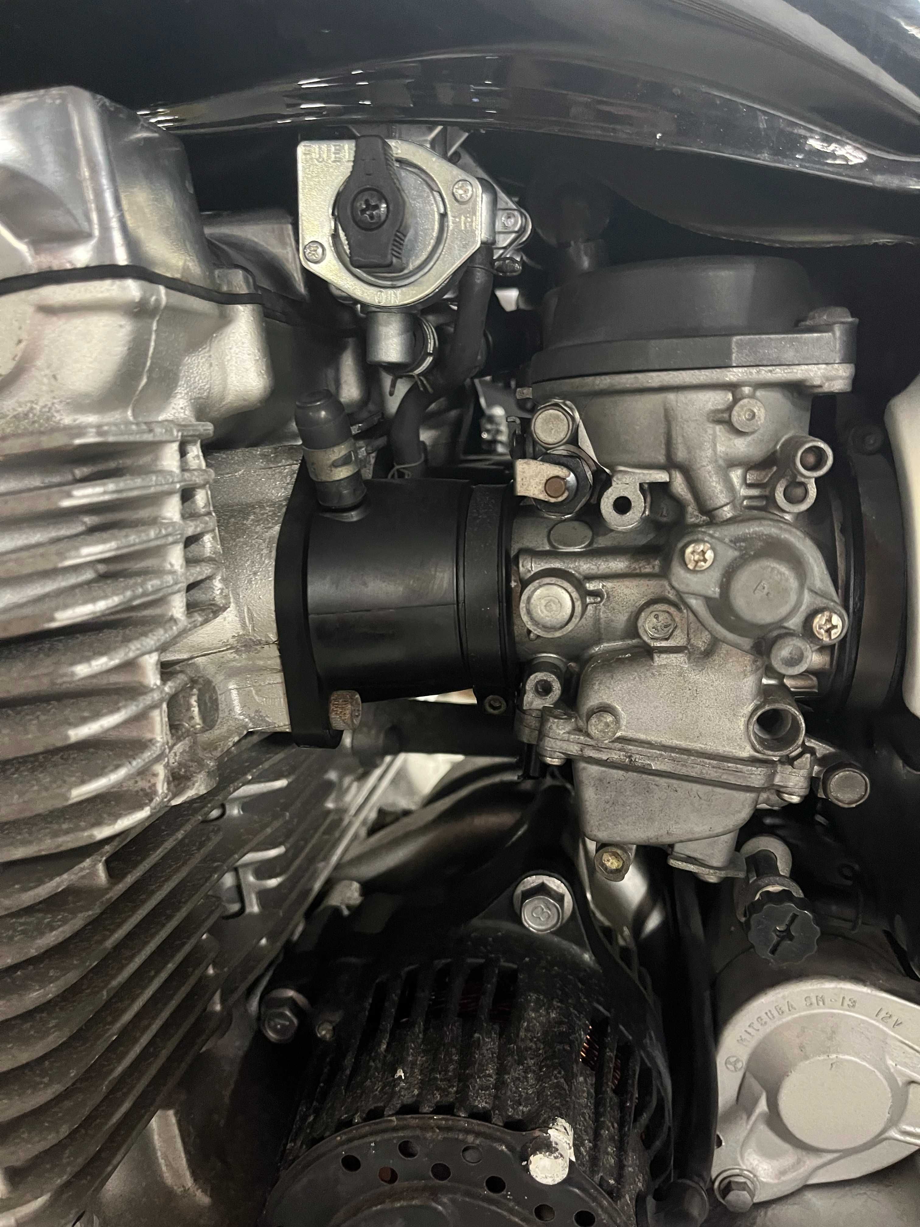 É esta! Não é uma mota, é um Motão! Yamaha XJR 1300 SP